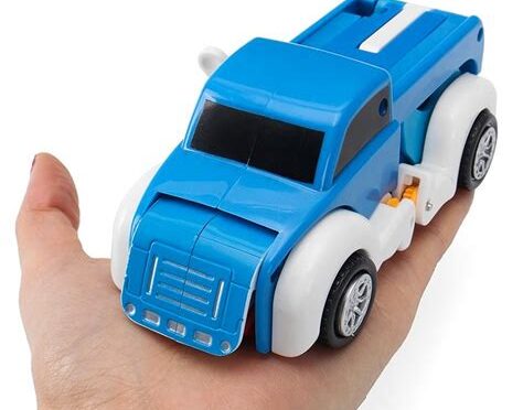 robota dönüşen araba