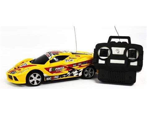 oyuncak yarış araba